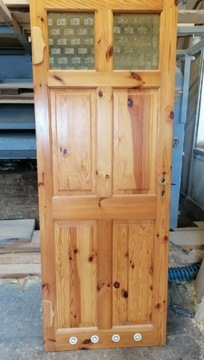 Drzwi sosnowe z litego drewna