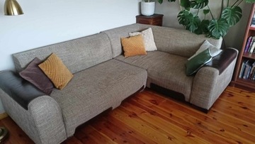 Sofa rozkładana z pojemnikiem na posciel