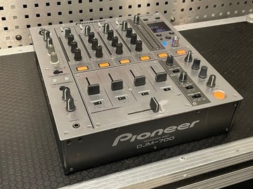 Mikser DJ Pioneer DJM700s 