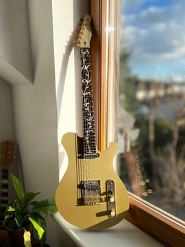 Gitara elektryczna typu TELE TELECASTER 