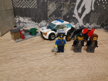 LEGO City 60042 "Superszybki pościg policyjny"