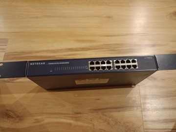 Switch Netgear JFS516  16 Port 10/100