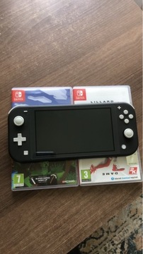 Nintendo Switch Lite + 2 gry