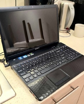 Laptop Sony Vaio, stan b.dobry, komplet.