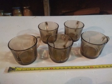 5 szklanych filiżanek
