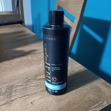 Avon Advance Techniques odżywka wzmacniająca 