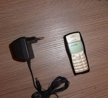 Telefon NOKIA 1100  Ładowarka  Stan Bardzo Dobry