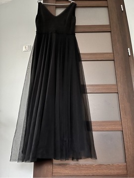Długa sukienka wieczorowa studniówkowa czarna