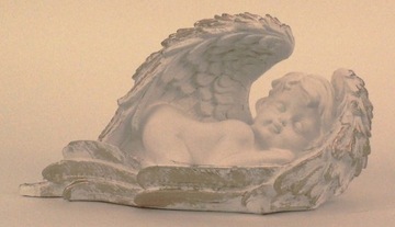 Anioł gipsowy śpiący, biały złocony wysoki 15