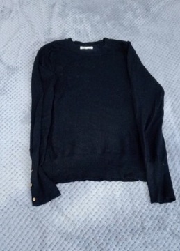 Czarny sweter 