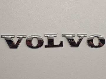 Znaczek emblemat napis Volvo na tylną klapę chrom