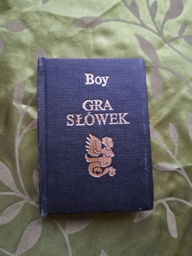 Boy, Gra słówek.