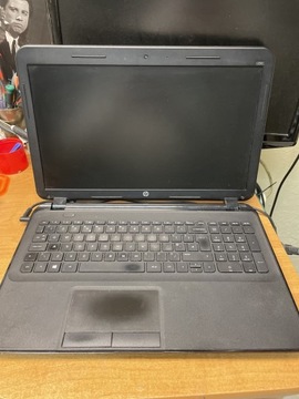 Laptop Hp 250 uszkodzony 