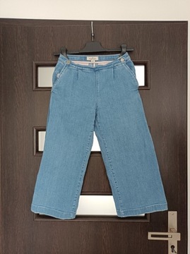 Dziecięce spodnie jeansowe massimo dutti