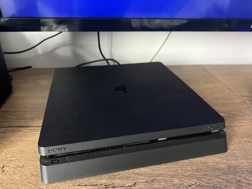 PlayStation 4 Slim