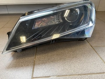 LAMPA LEWA PRZÓD SKODA SUPERB L&K III BIXENON 2016