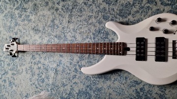 Gitara basowa YAMAHA TRBX304