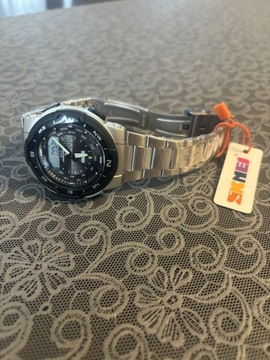 Nowy zegarek sportowy Skmei srebrny bransoleta 