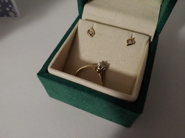 Pierścionek zaręczynowy i kolczyki z diamentem YES
