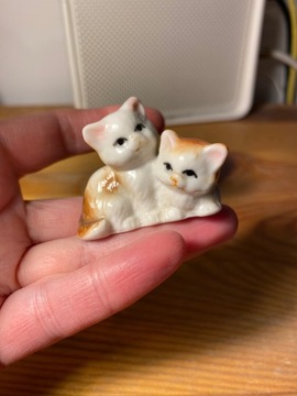 Dwa kotki - figurka porcelanowa