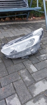 Reflektor Ford S-Max  strona lewa uszkodzona