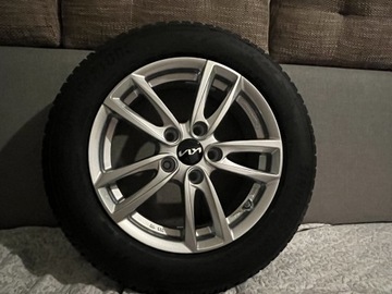 Kia Thebe Kh24 Bridgestone Blizzak 205/60 R16 96XL