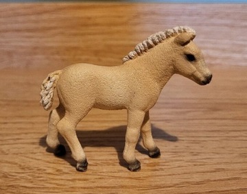 Schleich koń fiordzki źrebię figurka model wycofany z 2013 r.