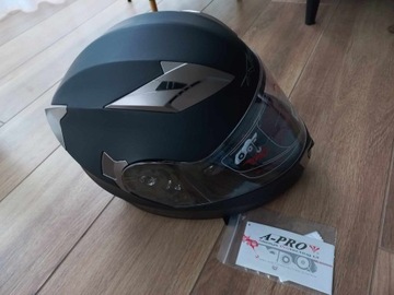 Kask motocyklowy A-PRO BADGE czarny, L 59-60, NOWY