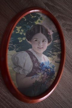 Dziewczynka z bukietem - stary obrazek w ramie 