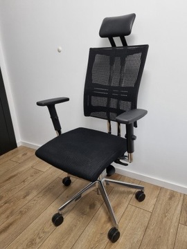 Ergonomiczne krzesło obrotowe