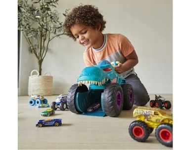 HOT WHEELS MONSTER TRUCK POŻERACZ AUT MEGA WREX