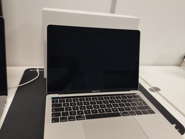 MacBook Pro 13 cali A2159 i5/16GB RAM/256GB SSD