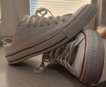 Converse Chuck Taylor trampki 46