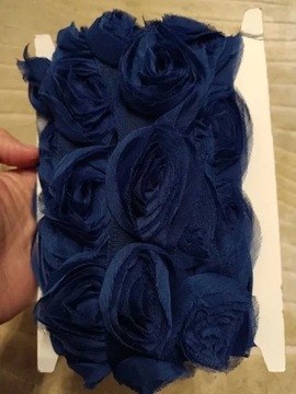 tasiemka (CAŁA ROLKA) na tiulu róże chabrowe 60mm