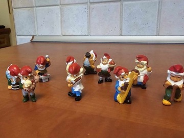 Figurki kinder krasnale 