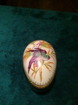 Jajko porcelanowe - dekoracyjne puzderko
