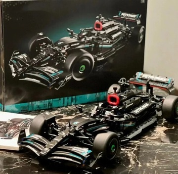 42171 Technic Mercedes-AMG F1 W14 E Performance