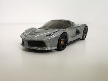 Hot Wheels Resorak Ferrari LaFerrari 2013 Unikat 