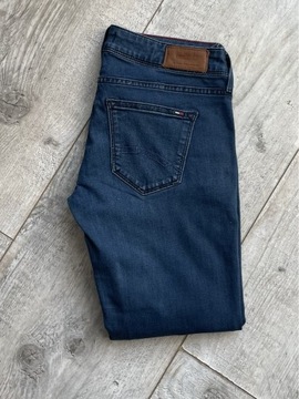 Tommy Hilfiger piękne damskie spodnie jeansowe rozm-26/30 S/M