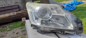 Lampa prawa przód toyota avensis t27 2010 r. komdi