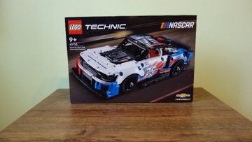 Nowe LEGO Technic Chevrolet Camaro ZL1 42153