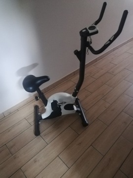 ROWER TRENINGOWY STACJONARNY Z KOMPUTEREM