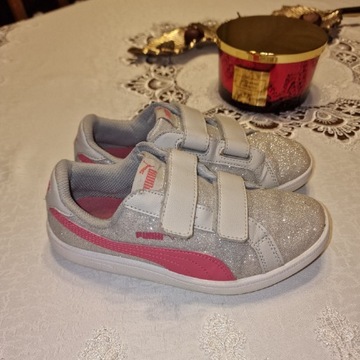 Buty Puma rozmiar 33 brokatowe