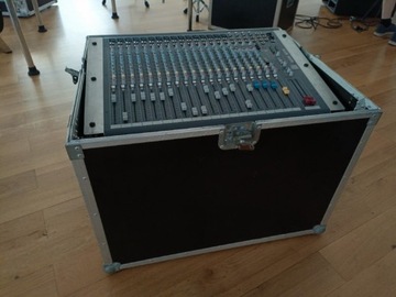 Mikser analogowy Allen&Heath ZED 22FX 