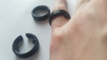 sygnet pierścionek przeciw chrapaniu akupresura