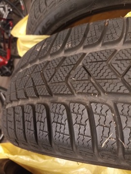 Opona zimowa Pirelli sottozero 3 225/45 R19 8mm