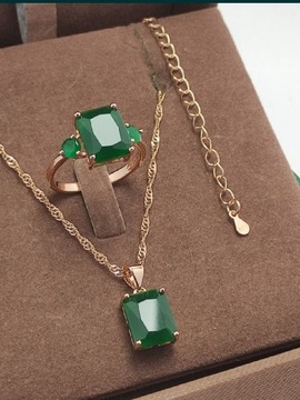 Komplet biżuterii pozłacanej 585 z zieloną cyrkoni