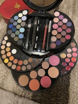 Glam Palette Douglas 