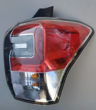 lampa prawy tył Subaru Forester IV lift 16-18 rok