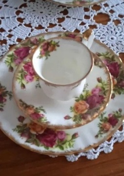 Royal Albert 